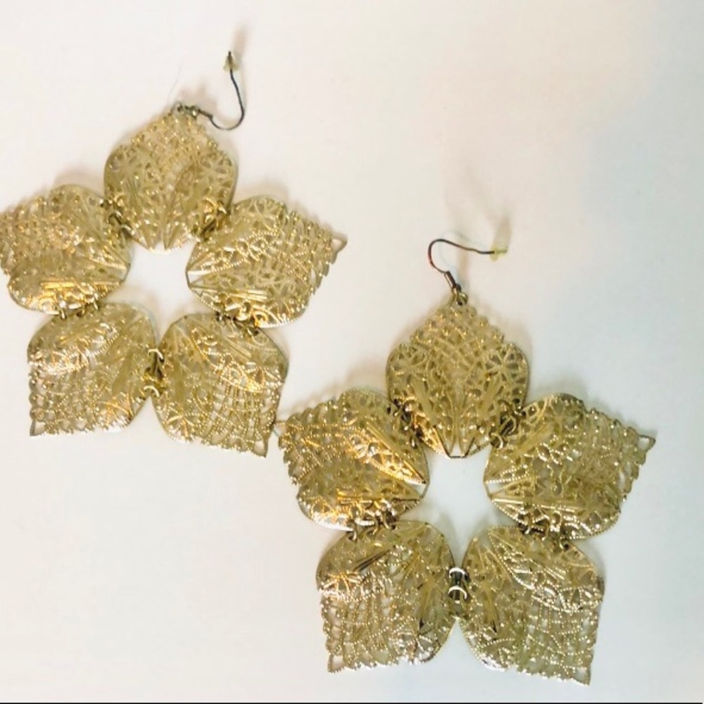 Gold beautiful earrings